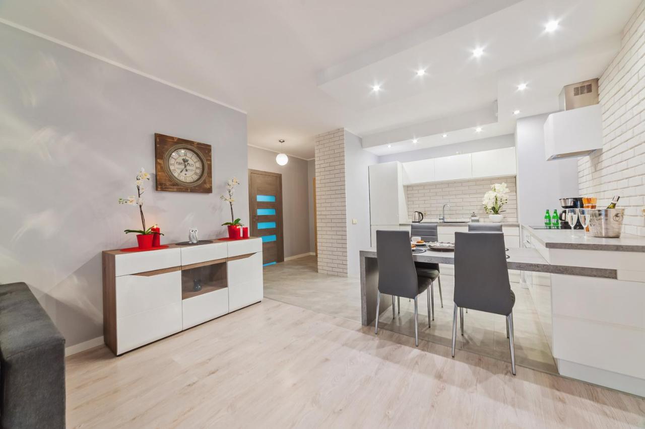 Apartment Homely Place Centrum - Stary Rynek - Parking