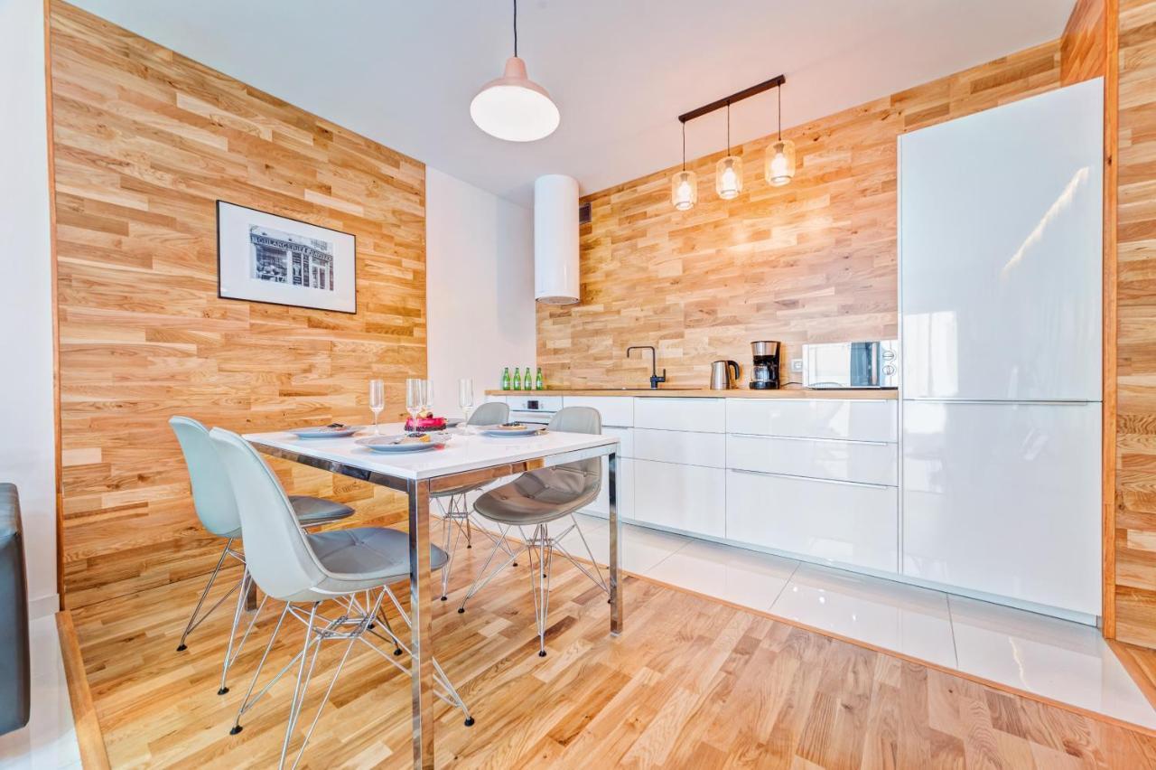 Homely Place Centrum - Stary Rynek - Parking Apartment