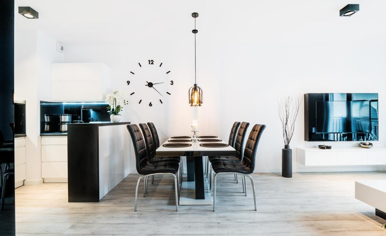 Homely Place Centrum - Stary Rynek - Parking Apartment *
