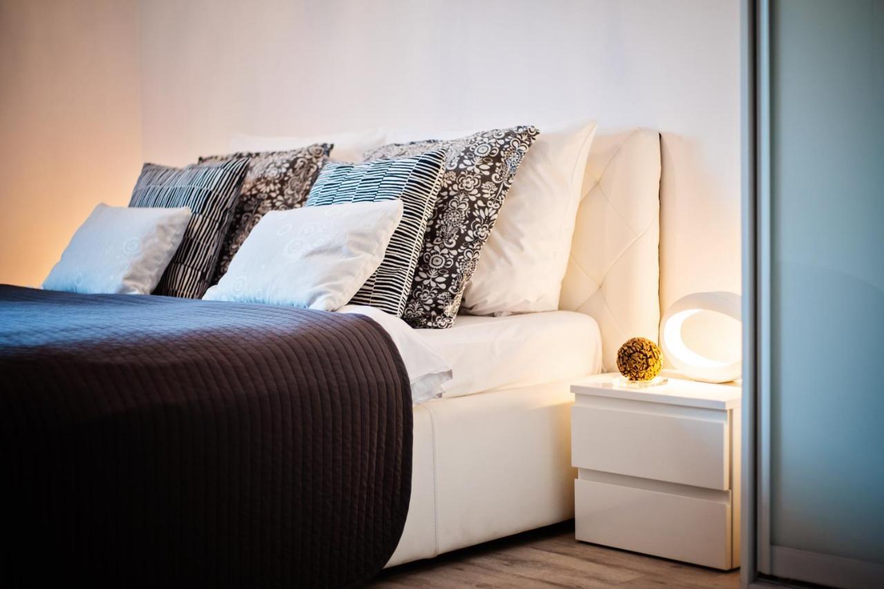 Homely Place Centrum - Stary Rynek - Parking Apartment *